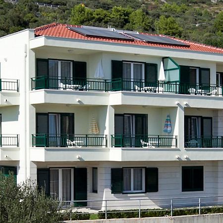 Apartments By The Sea Igrane, Makarska - 17292 Ngoại thất bức ảnh