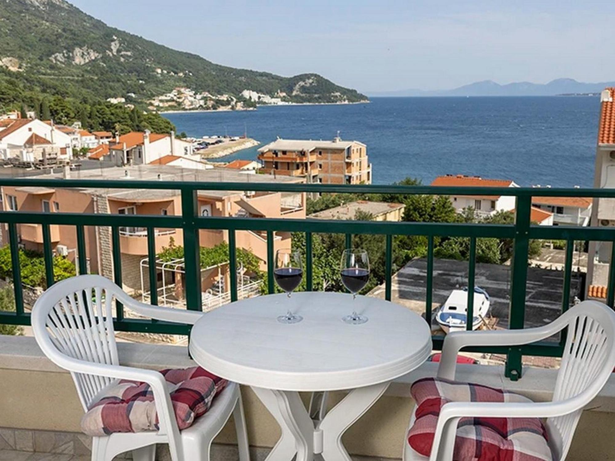 Apartments By The Sea Igrane, Makarska - 17292 Ngoại thất bức ảnh